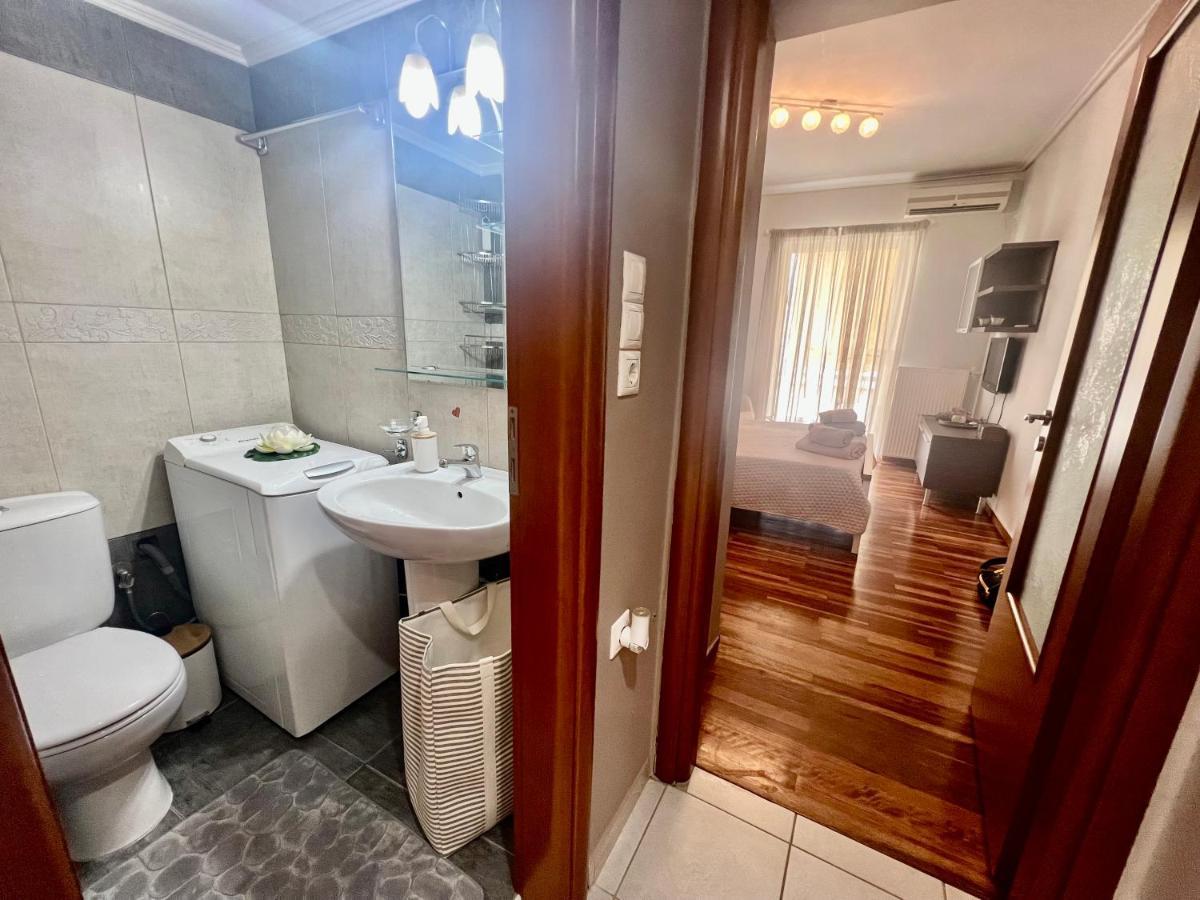 Elegant Downtown Retreat Daire Kalamata Dış mekan fotoğraf